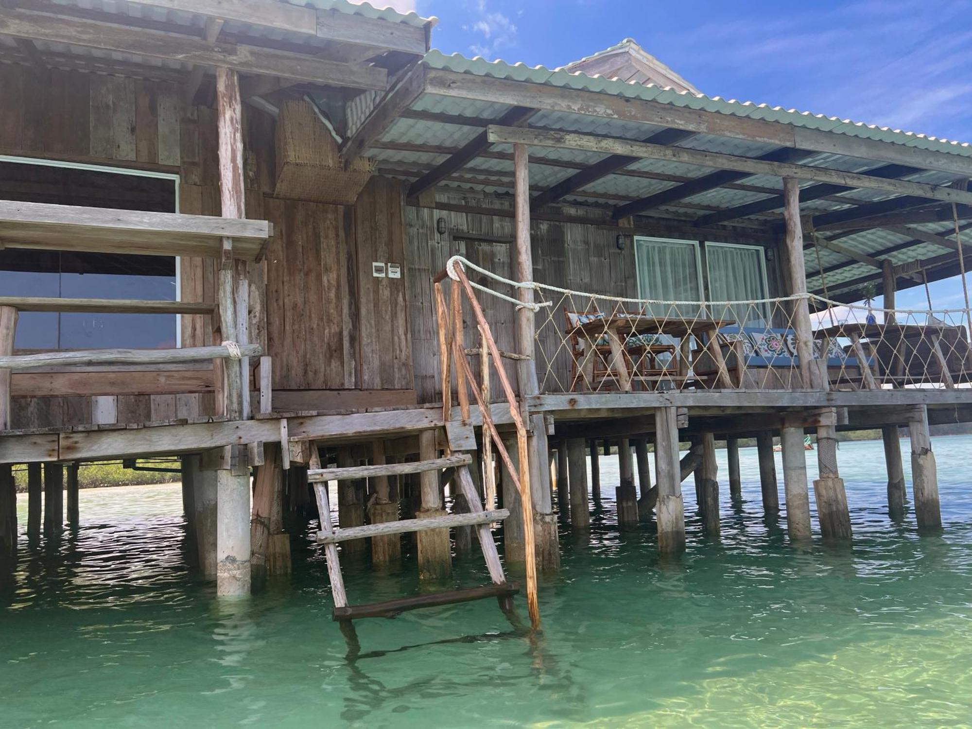 โรงแรม Salacia's